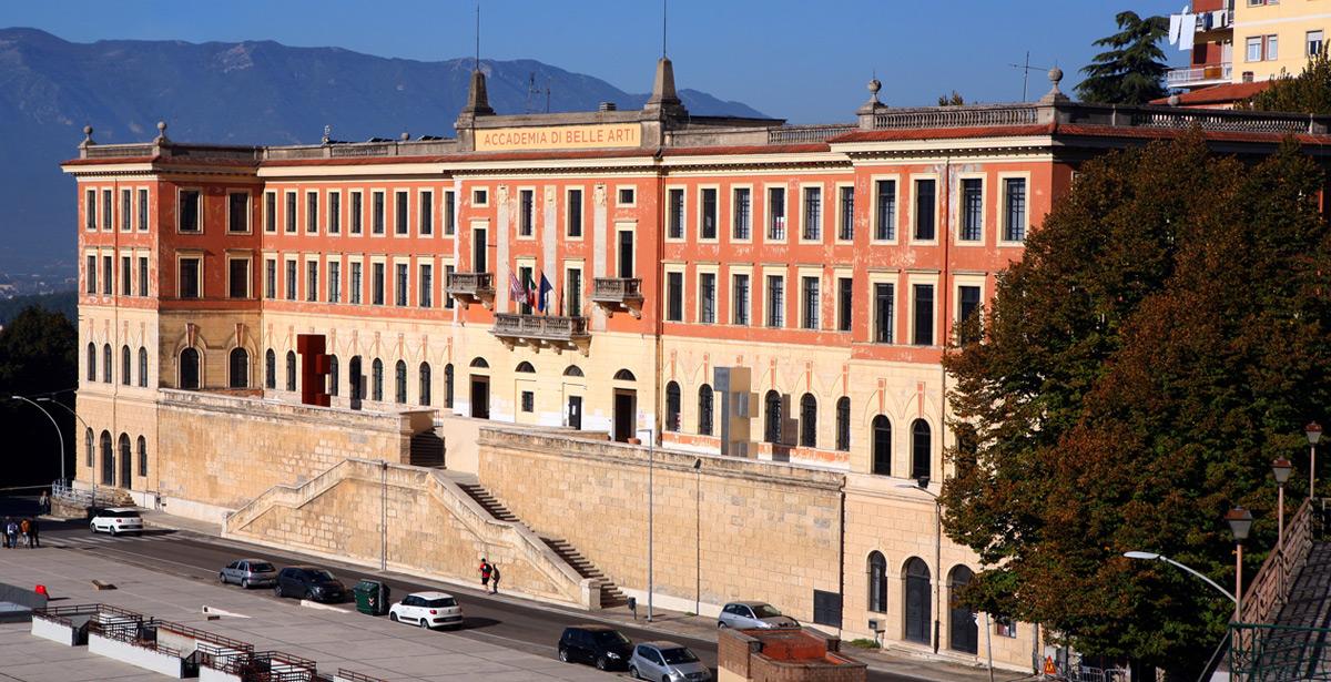 Accademia di belle arti Frosinone - Foto di Rick Henzel da Adobe Stock