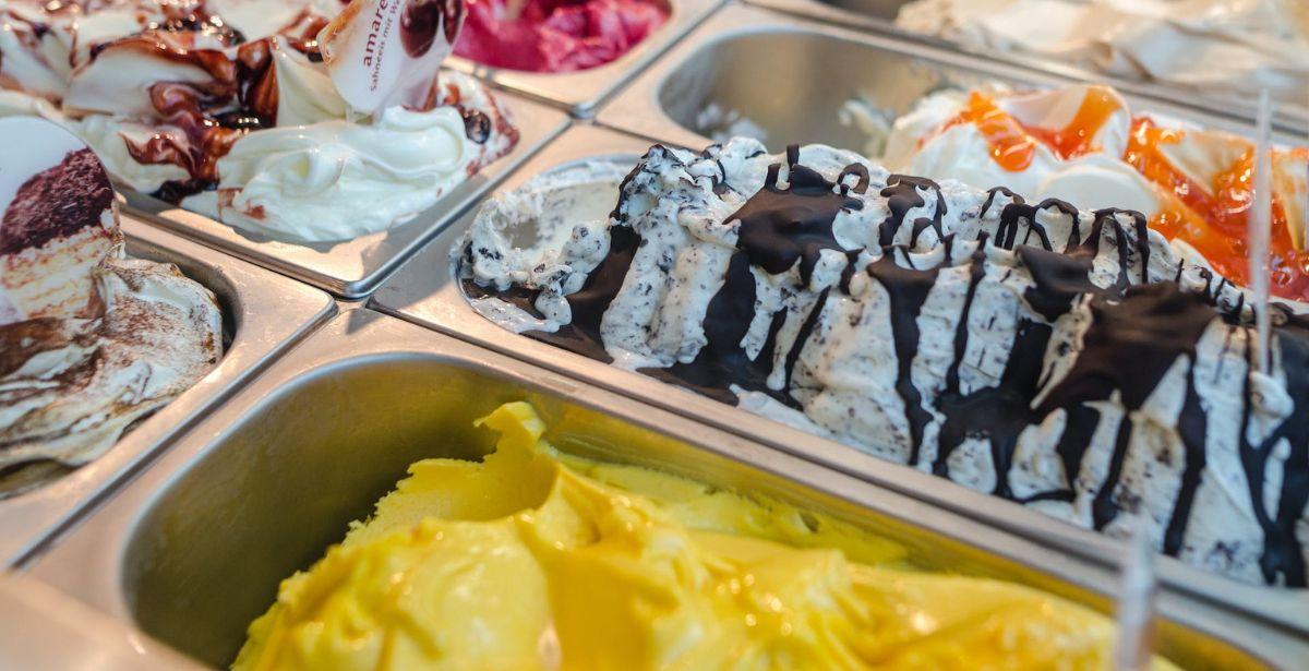 Gelato - Foto di Lukas: https://www.pexels.com/it-it/foto/gelati-assortiti-1352296/