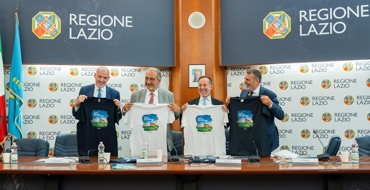 presentazione delle magliette FIGC presidente Rocca