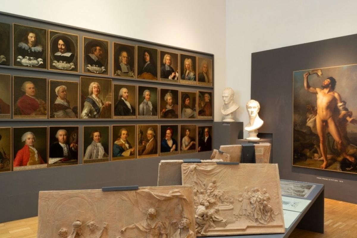 Opere esposte in una sala dell'accademia San Luca di Roma