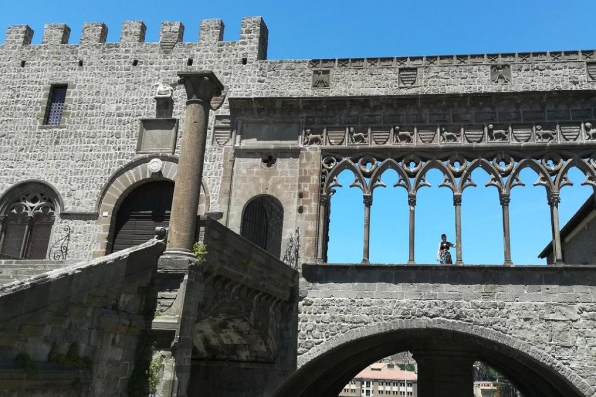 Viterbo - Foto di <a href="https://pixabay.com/it/users/lino9999-6387232/?utm_source=link-attribution&utm_medium=referral&utm_campaign=image&utm_content=2738873">lino9999</a> da <a href="https://pixabay.com/it//?utm_source=link-attribution&utm_medium=referral&utm_campaign=image&utm_content=2738873">Pixabay</a>