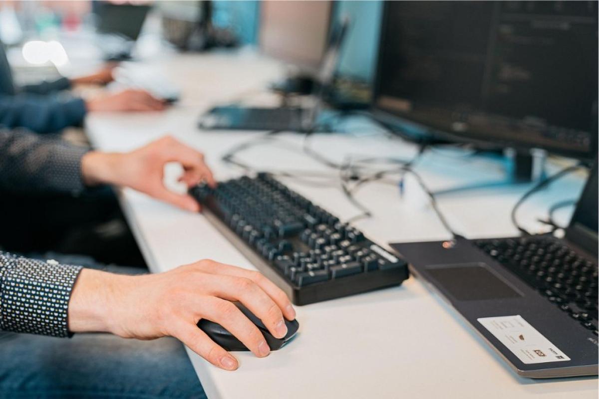 ufficio - Foto di <a href="https://pixabay.com/it/users/gdk-software-20137579/?utm_source=link-attribution&utm_medium=referral&utm_campaign=image&utm_content=5978788">GDK-software</a> da <a href="https://pixabay.com/it//?utm_source=link-attribution&utm_medium=referral&utm_campaign=image&utm_content=5978788">Pixabay</a>